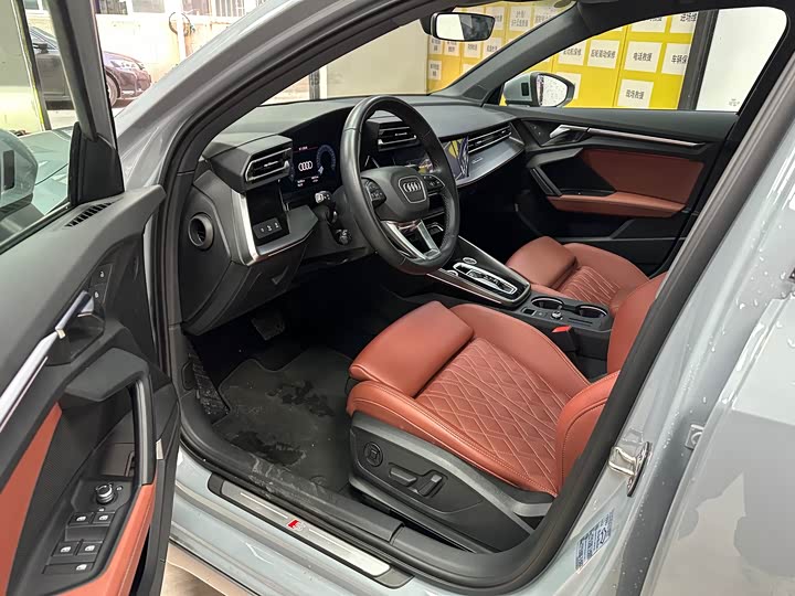 Audi A3 2025 2025款 A3L Limousine 35TFSI 飞驰尊享型