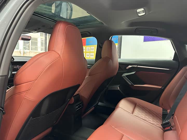 Audi A3 2025 2025款 A3L Limousine 35TFSI 飞驰尊享型