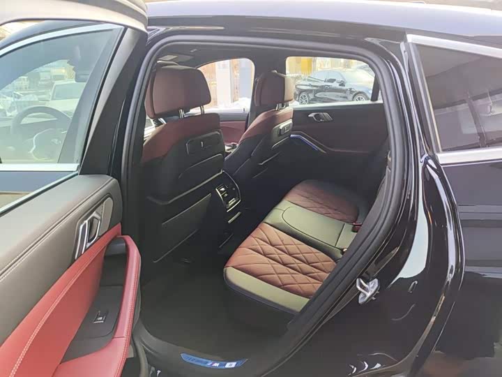 BMW X6 2023 2023款 xDrive40i 尊享型 M运动套装