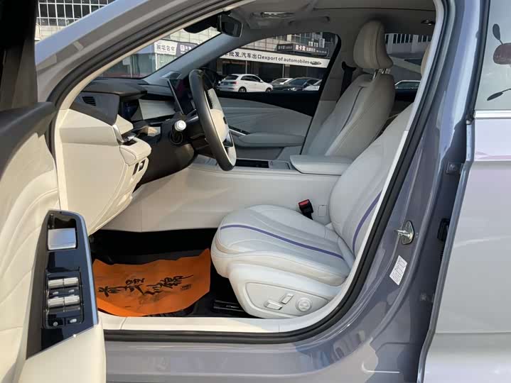 Geely Preface L 2024 2024款 油混 1.5TD 天宫版