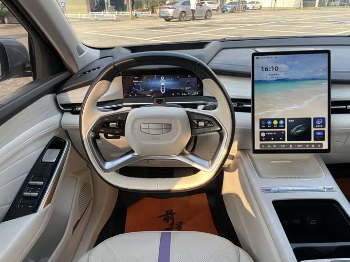 Geely Preface L 2024 2024款 油混 1.5TD 天宫版