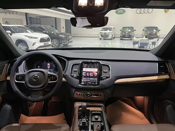 Volvo XC90 2025 2025款 B6 智逸豪华版 7座