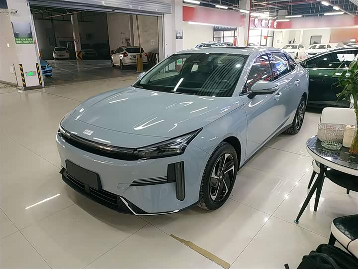 Geely Galaxy L6 2025 2025款 EM-i 140km 探索+版