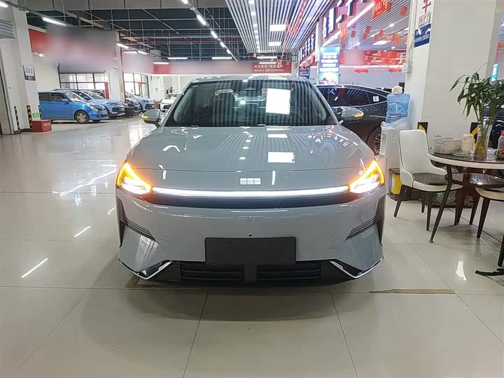 Geely Galaxy L6 2025 2025款 EM-i 140km 探索+版