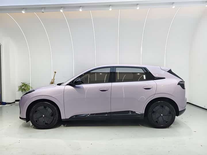 BAIC Arcfox T1 2025 2025款 425 PLUS