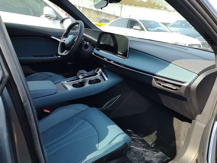 MG Motor 7 2025 2025款 1.5T 300 DCT豪华版