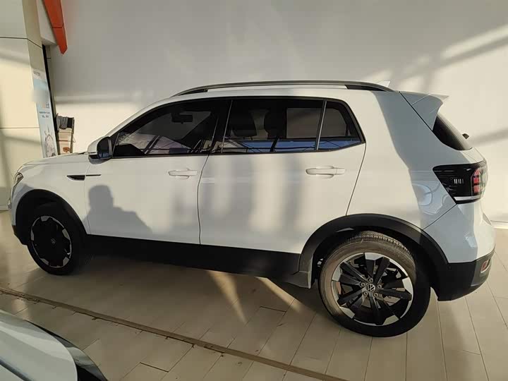 Volkswagen Tacqua 2023 2023款 200TSI DSG 悦智联版