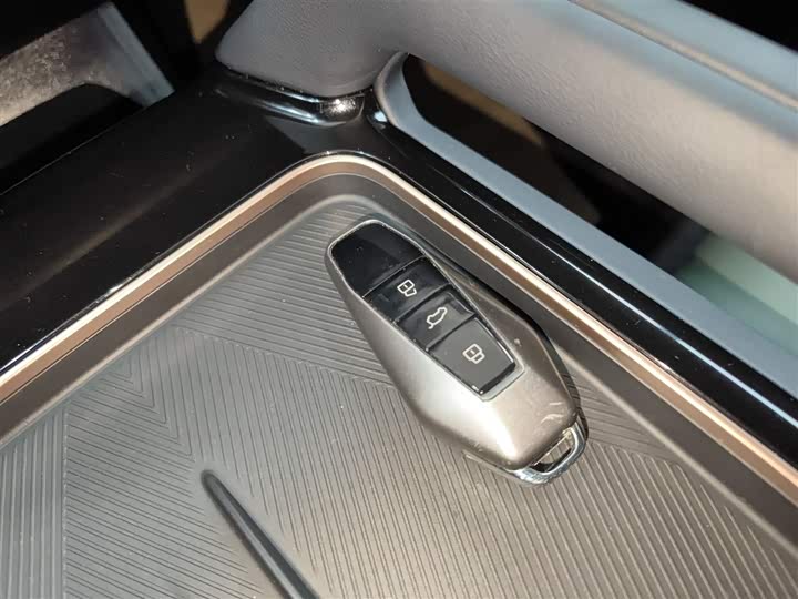 Chery iCar 03 2024 2024款 401km 两驱标准进阶版