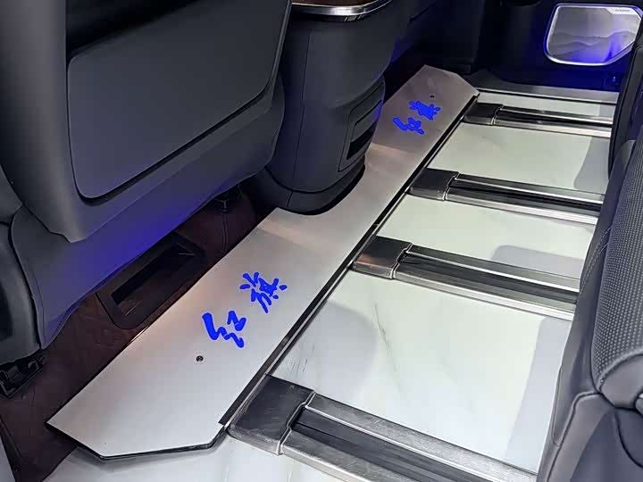 Hongqi HQ9 Hybrid 2024 2024款 2.0T 四驱商务版