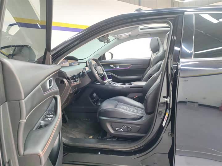 Changan UNI-K Hybrid 2022 2022款 蓝鲸iDD 130km 1.5T 尊贵型