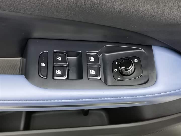 Bestune T90 2023 2023款 1.5T DCT 自动尊贵型