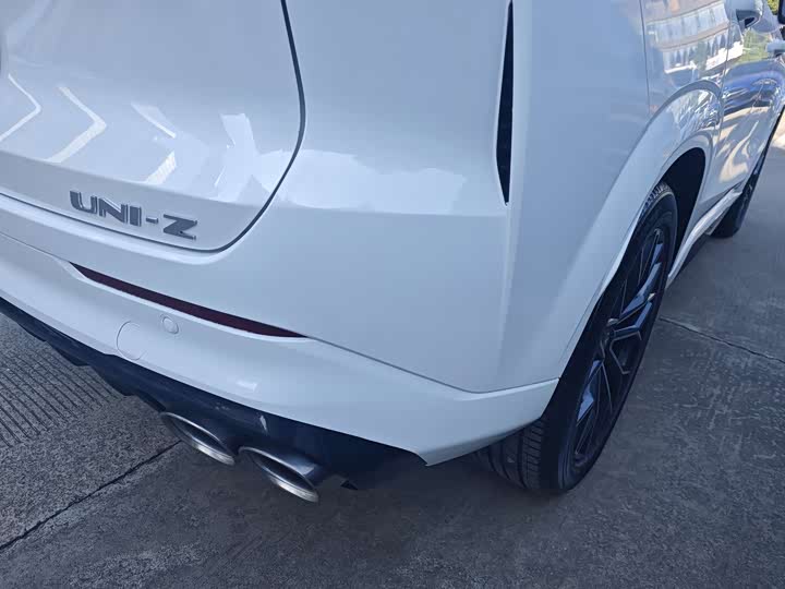 Changan UNI-Z 2025 2025款 1.5T 豪华型