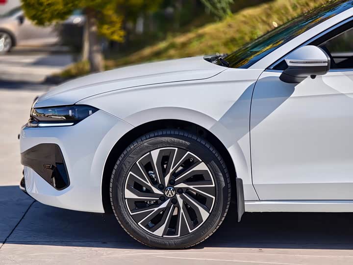 Volkswagen Sagitar L 2026 2026款 L 300TSI DSG 豪华型
