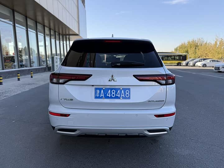 Mitsubishi Outlander 2023 2023款 1.5T CVT四驱尊享版 5座