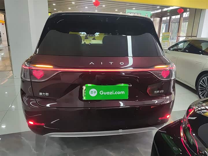 Aito M9 2025 2025款 增程 Ultra版 52kWh 5座版