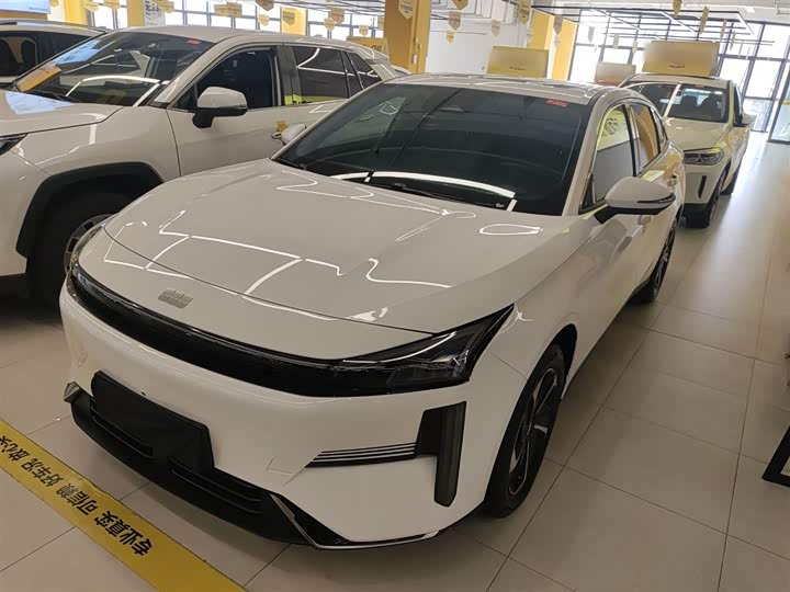 Geely Galaxy L6 2025 2025款 EM-i 140km 探索+版