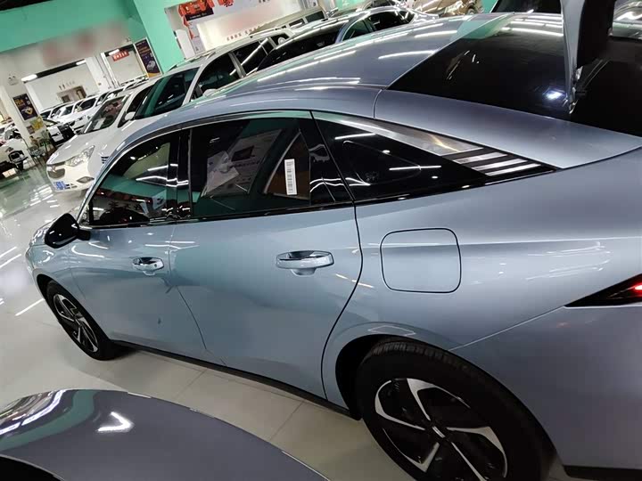 2025 Geely Galaxy L6