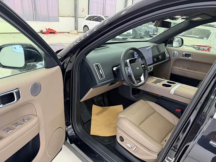 LiXiang L6 2025 2025款 Pro 智能焕新版