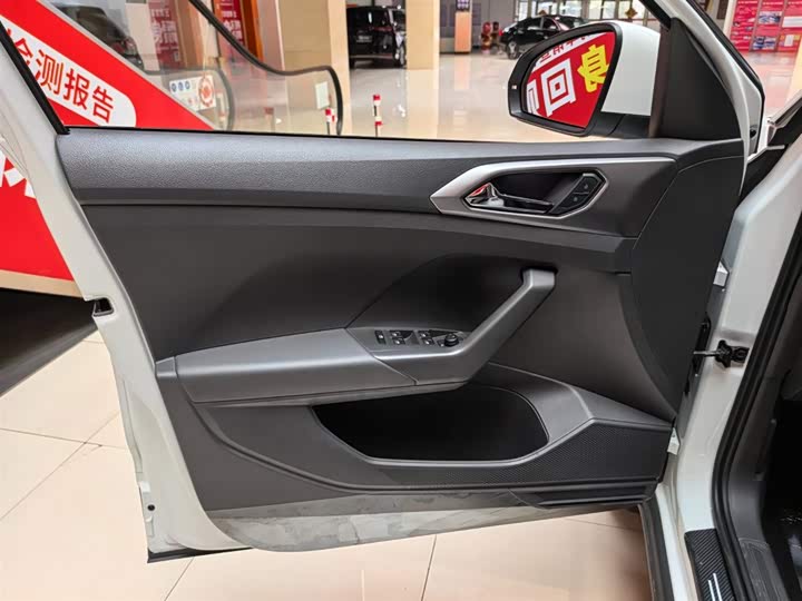 Volkswagen T-Cross 2023 2023款 300TSI DSG舒适版