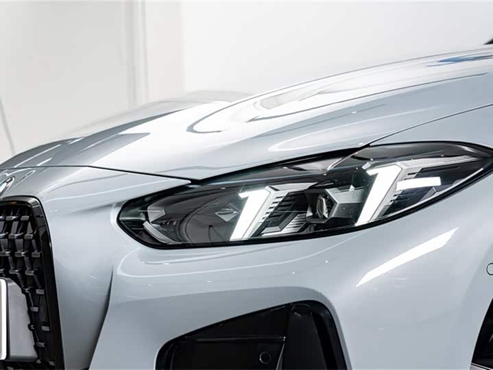 BMW 4 Series 2024 2024款 430i M运动曜夜套装