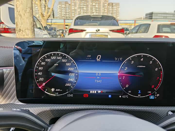 Mercedes-Benz A-Class 2025 2025款 A 200 L 时尚型