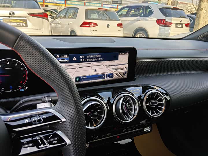 Mercedes-Benz A-Class 2025 2025款 A 200 L 时尚型