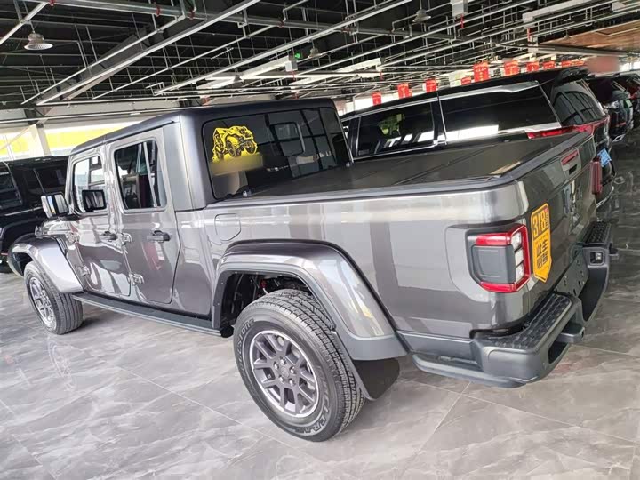 Jeep Gladiator 2022 2022款 3.6L 先行版