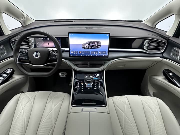 Denza D9 2025 2025款 DM-i 智驾版 1020 四驱旗舰型