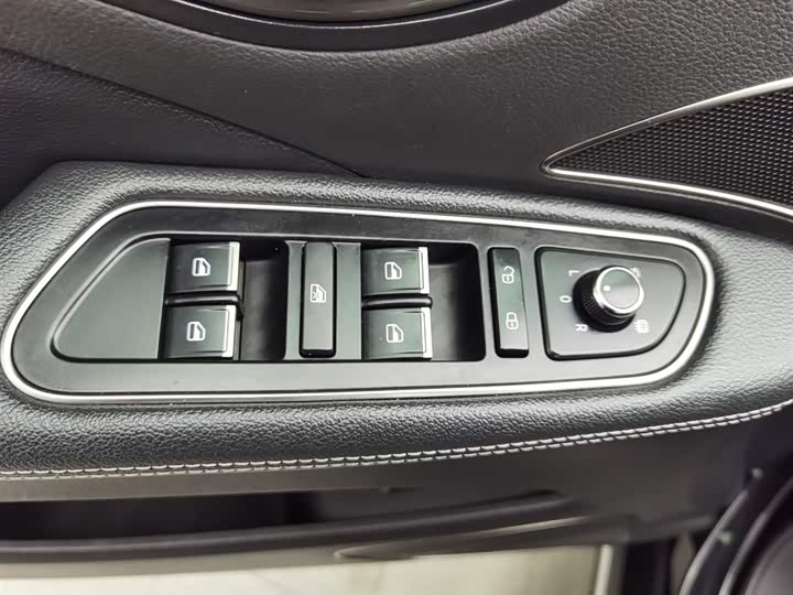 Hongqi H7 2021 2021款 2.0T 精英版