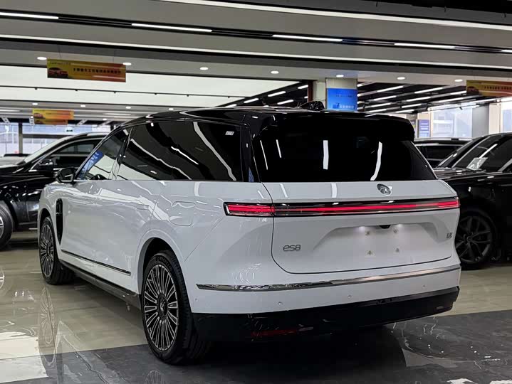 Nio ES8 2026 2026款 六座行政豪华版