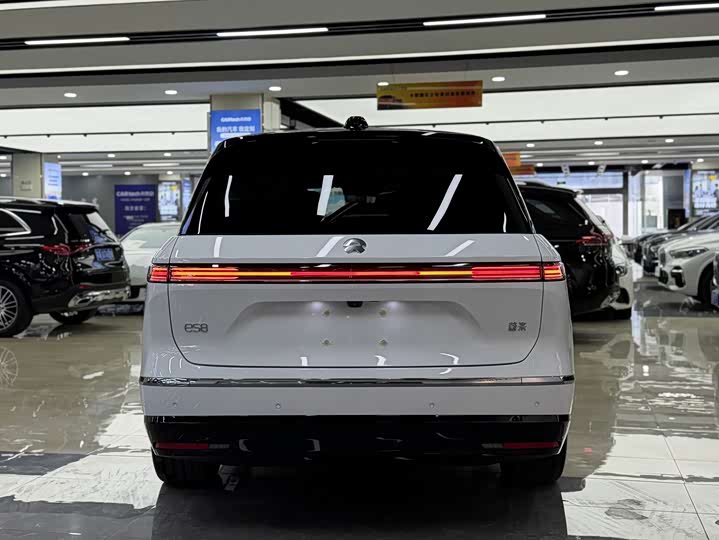Nio ES8 2026 2026款 六座行政豪华版