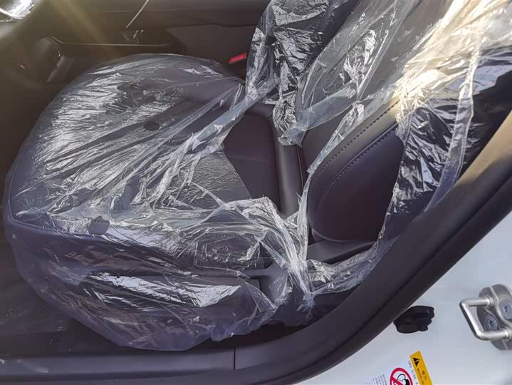 Changan Eado Plus 2025 2025款 蓝鲸 1.5T 500Bar尊贵型