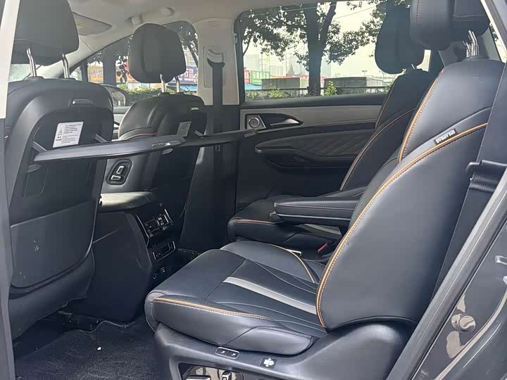 Dongfeng Forthing Yacht 2022 2022款 1.5T DCT逐浪版