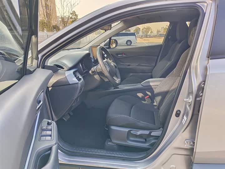 Toyota Izoa 2021 2021款 2.0L 奕享版