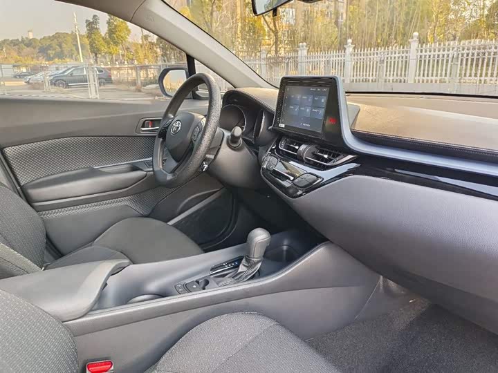 Toyota Izoa 2021 2021款 2.0L 奕享版