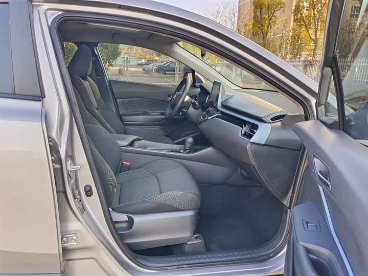 Toyota Izoa 2021 2021款 2.0L 奕享版