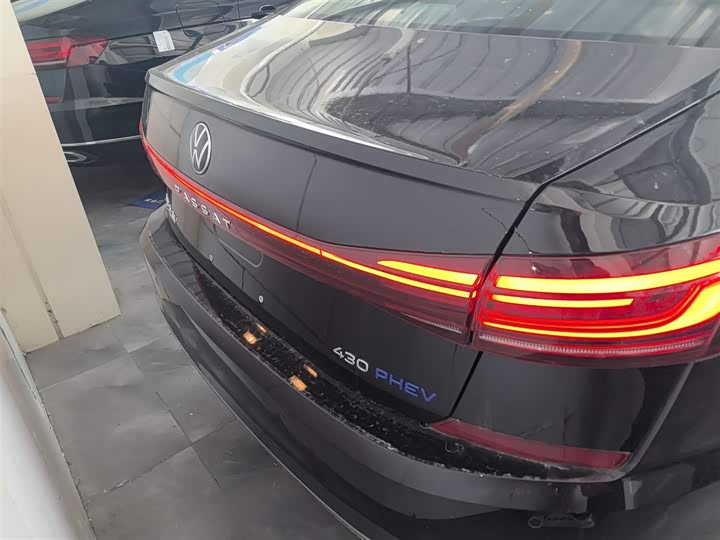 Volkswagen Passat Hybrid 2025 2025款 430PHEV 混动商务版