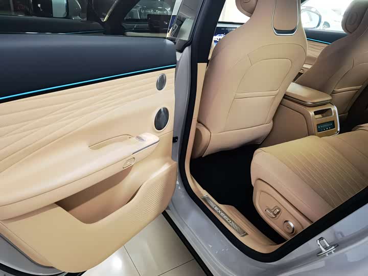 Exeed Sterra ET 2024 2024款 增程 240 Ultra四驱