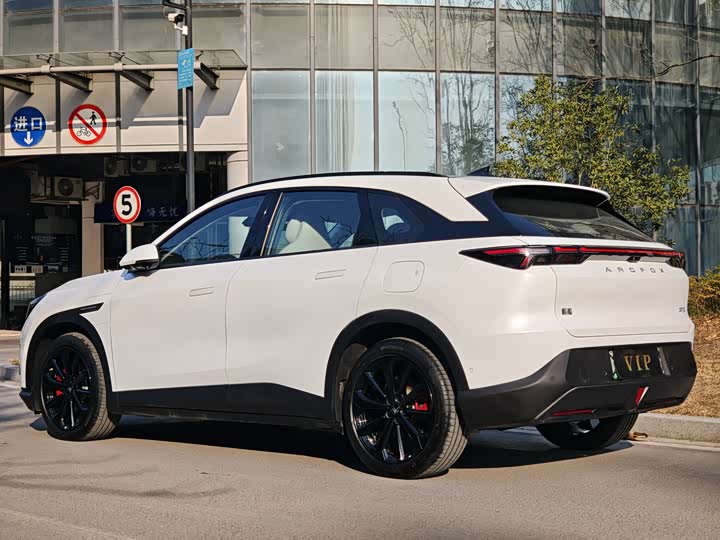 BAIC Arcfox Alpha T5 2025 2025款 630 神行版