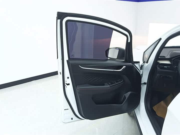 Geely Vision X3 2021 2021款 PRO 1.5L CVT尊贵型