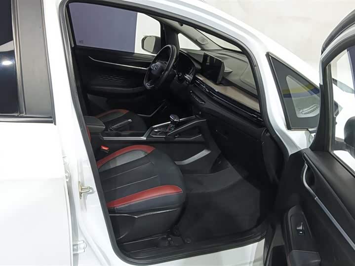 Geely Vision X3 2021 2021款 PRO 1.5L CVT尊贵型