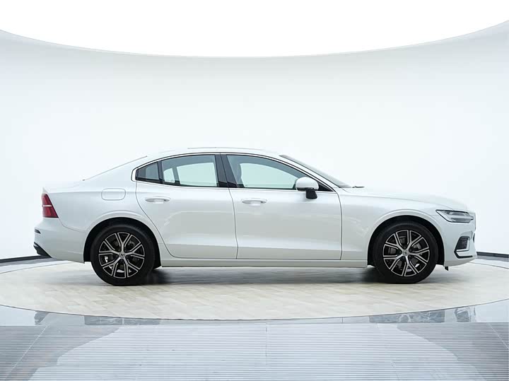 2026 Volvo S60