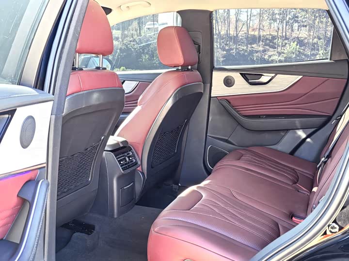 Hongqi HS5 2025 2025款 2.0T 两驱玄影版