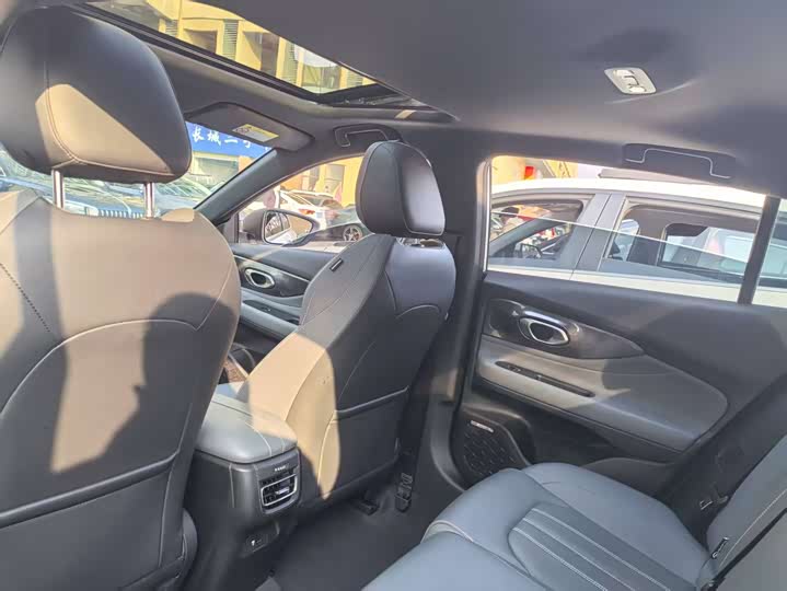 GAC Trumpchi Empow R 2025 2025款 270T DCT 影豹R-Style劲享版