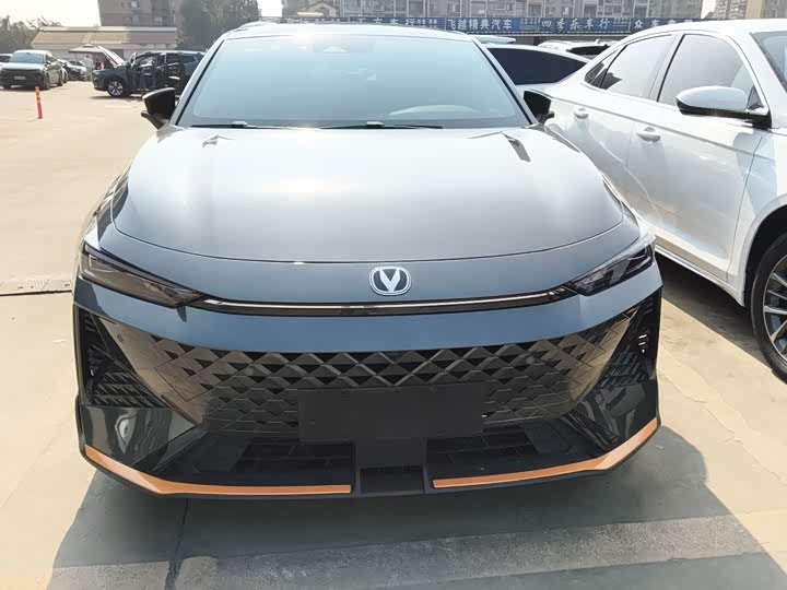 Changan UNI-V 2024 2024款 1.5T 尊享型