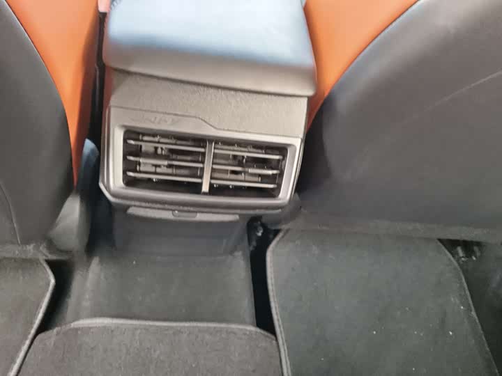 Changan UNI-V 2024 2024款 1.5T 尊享型