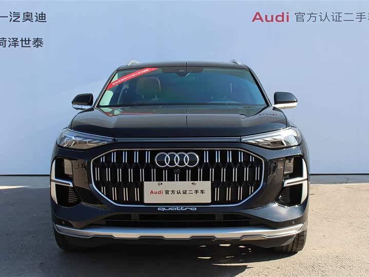 Audi Q6 2024 2024款 45 TFSI quattro 齐云型 羽林套装 6座