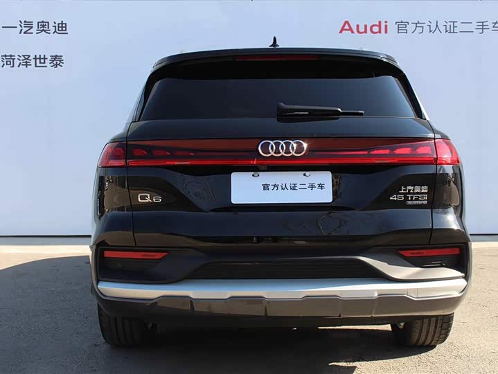 Audi Q6 2024 2024款 45 TFSI quattro 齐云型 羽林套装 6座