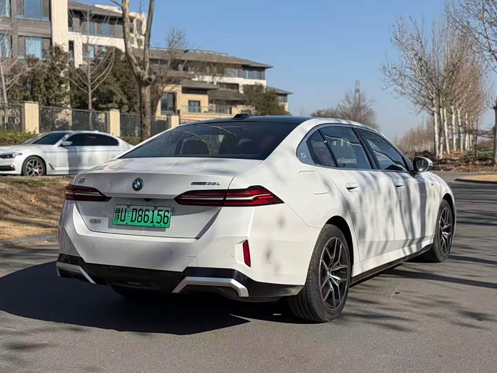 BMW i5 2025 2025款 eDrive 35L M运动套装