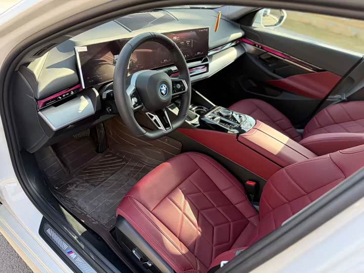 BMW i5 2025 2025款 eDrive 35L M运动套装